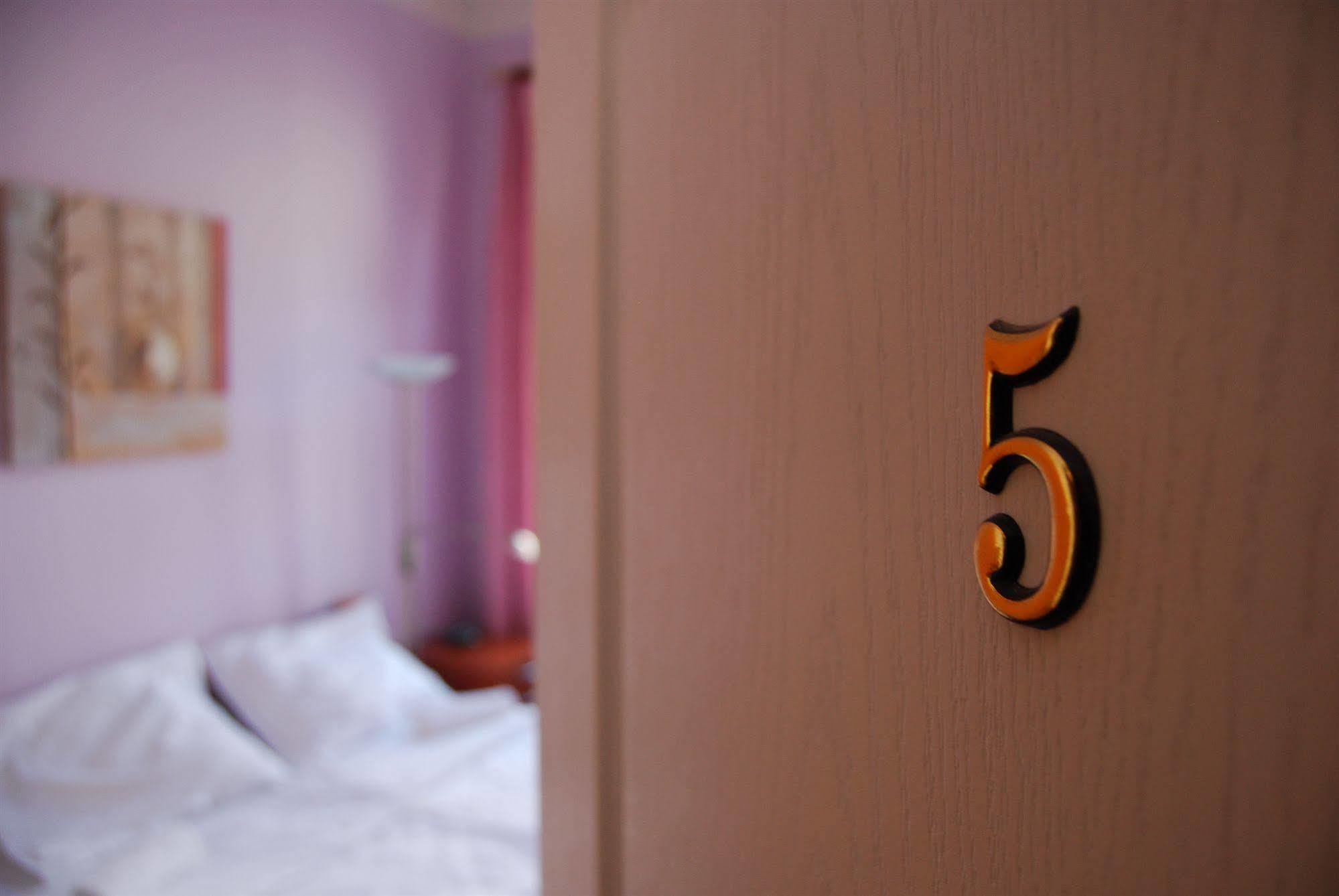 Club Hotel Praha ภายนอก รูปภาพ
